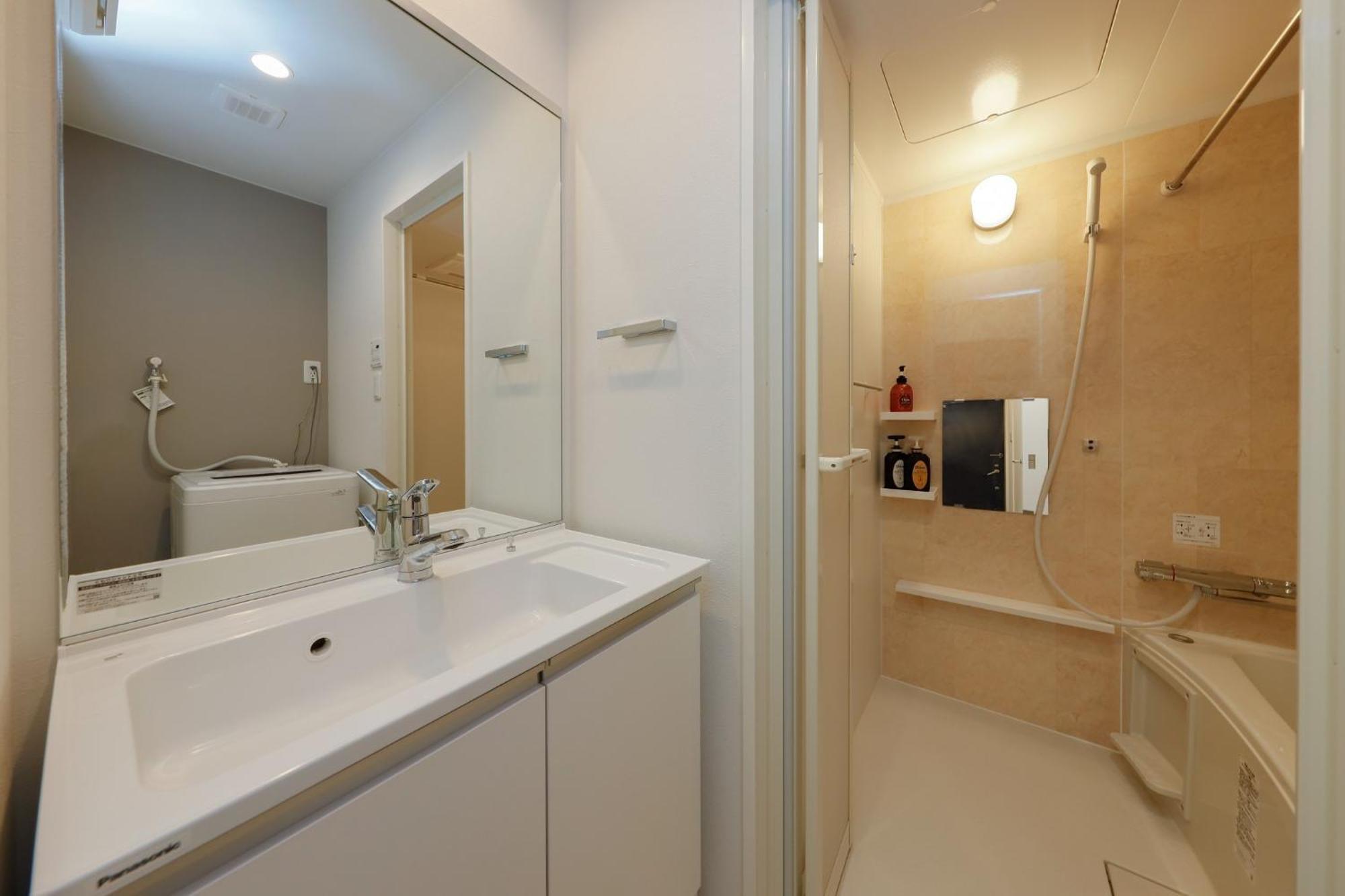 Livion 5 - Vacation 31161v * Tokio